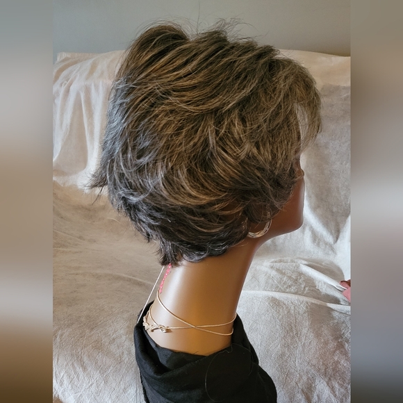 2 Wigs!! Carte Blanche And Incentive By Gabor Wigs! Both Color Sugared Charcoal! - Picture 8 of 16